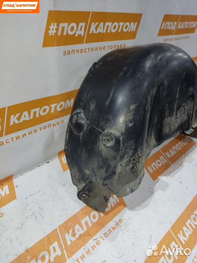 Подкрылок задний правый Renault Megane 3