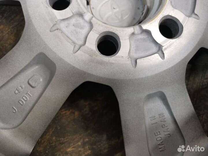 Новые оригинальные колеса Land Cruiser 300 R18