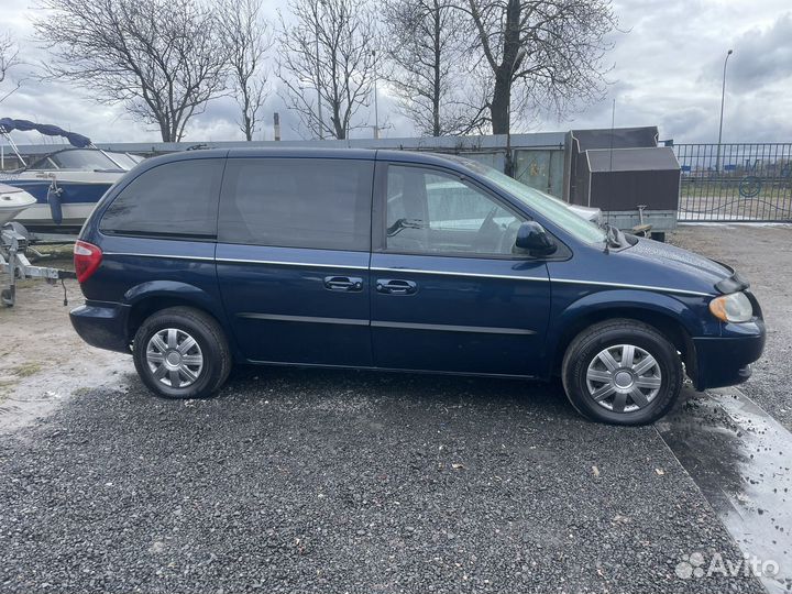 Dodge Caravan 2.4 AT, 2001, 275 350 км