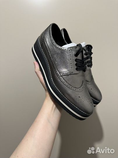 Обувь женская, туфли, ботинки