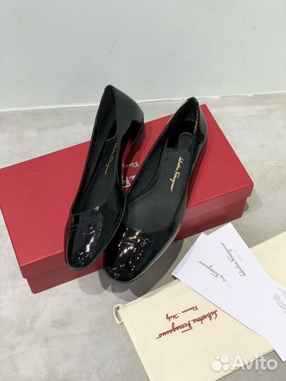 Туфли балетки Salvatore Ferragamo (34-4