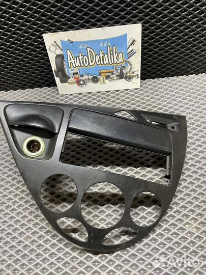 Рамка магнитолы Ford Focus 1 Usa 2001г 1.8 eyde