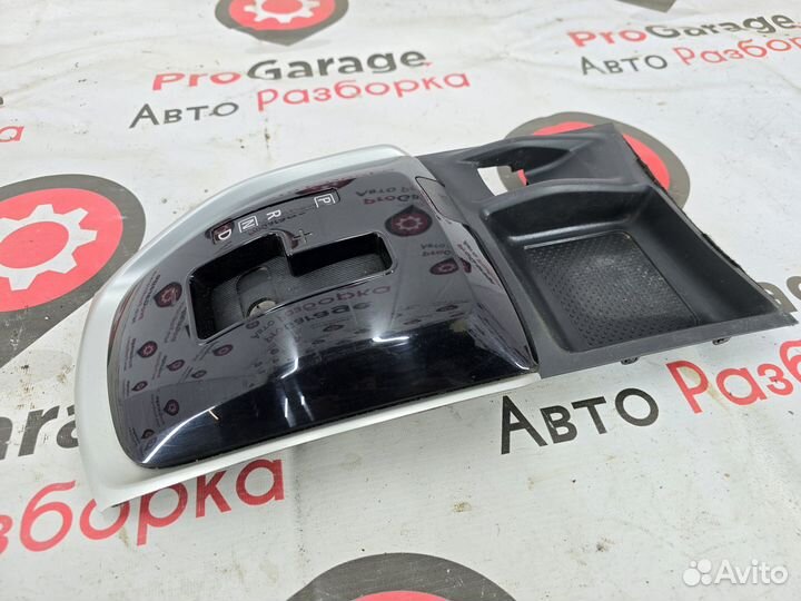 Накладка центральной консоли Nissan Qashqai J11