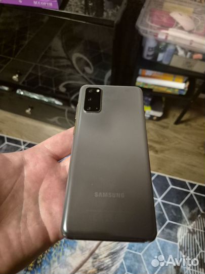 Samsung Galaxy S20, 12/128 ГБ