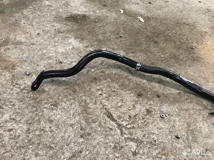 Стабилизатор передний Hyundai Tucson 1