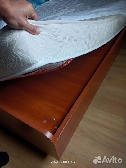 Кровать с матрасом 120х200 бу