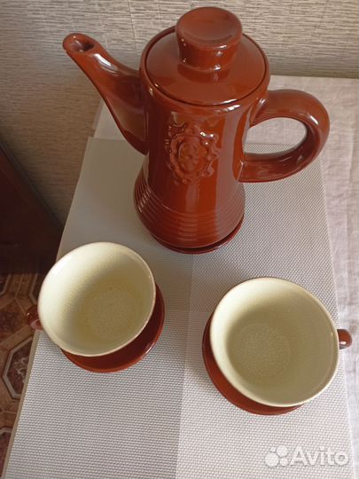 Глиняный кувшин