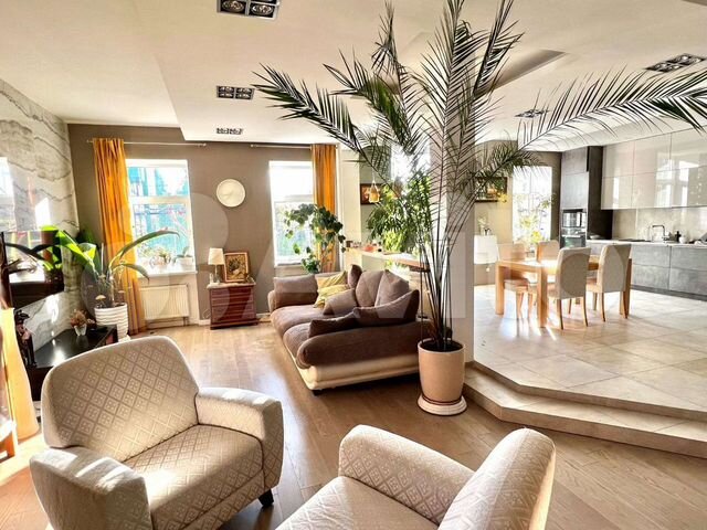 4-к. квартира, 141 м², 3/4 эт.