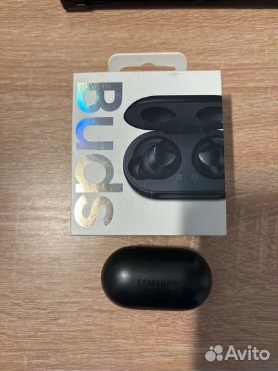 Зарядный кейс для samsung galaxy buds