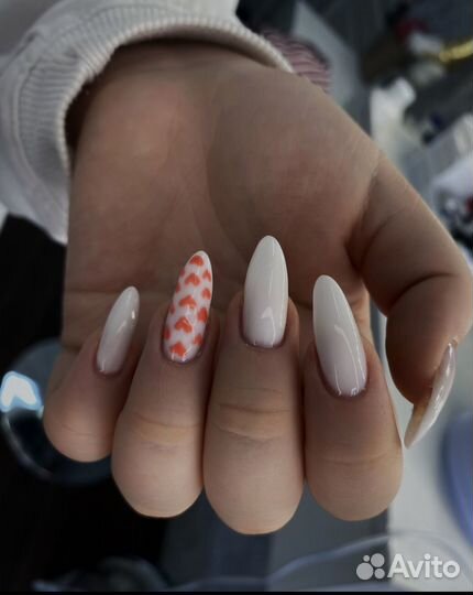 Мастер маникюра