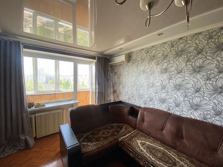 2-к. квартира, 48 м², 9/10 эт.