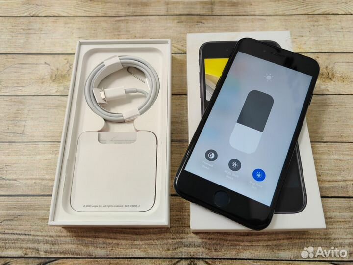 iPhone SE (2020), 64 ГБ