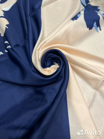 Шелковый платок Dior разноцветный новый