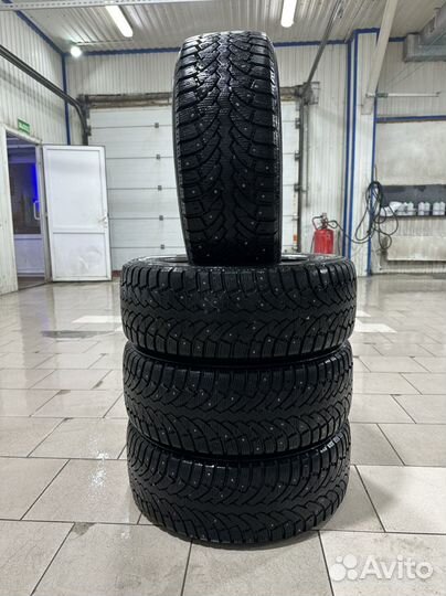 Pirelli Formula Ice 205/60 R16