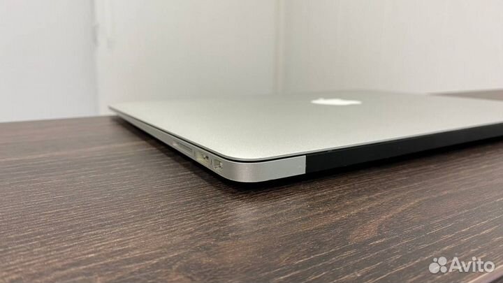 Apple MacBook Air 13