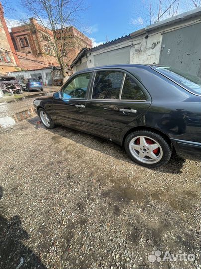 Mercedes-Benz E-класс 2.4 AT, 1998, 555 888 км