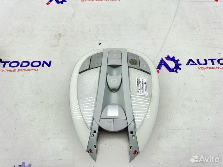 Плафон освещения салона Mercedes E W211