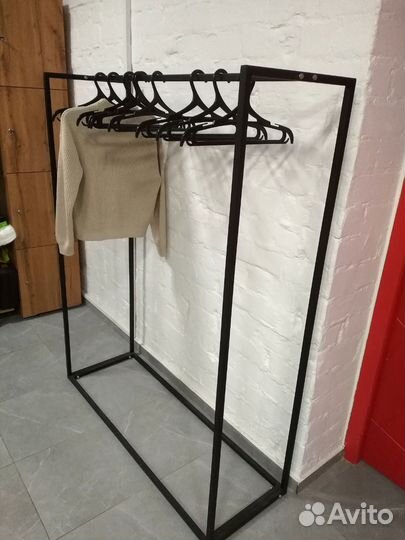 Вешалка напольная в стиле лофт