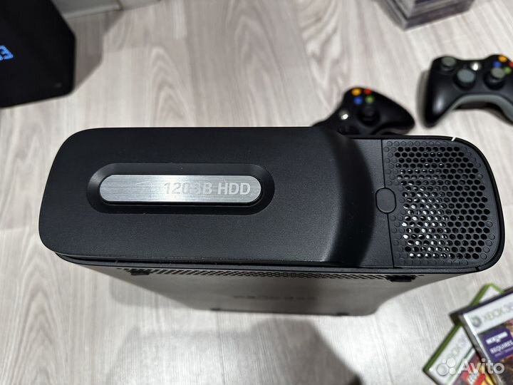 Xbox 360 FAT 120 GB, Kinect, 2 геймпада