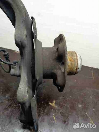 Кулак поворотный правый Mercedes S-klasse W217