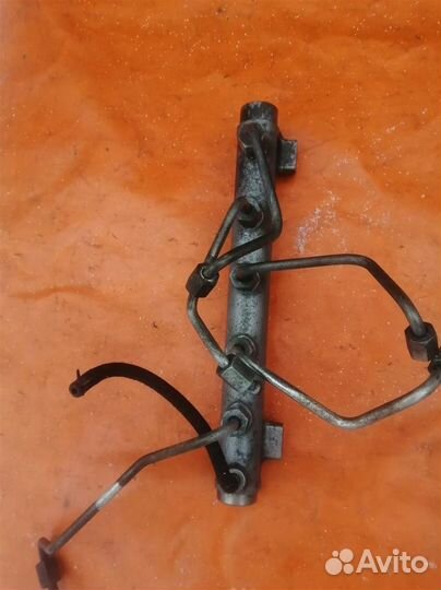 Топливная рейка (рампа) Hyundai Santa Fe SM (2005