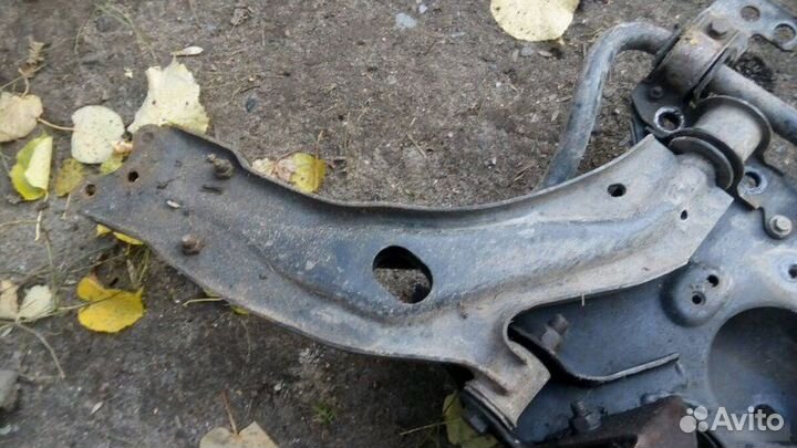 Рычаг передний Fiat Albea