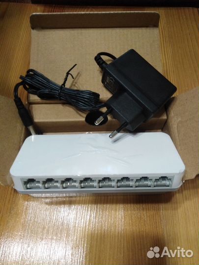 Коммутатор D-Link DES-1008C