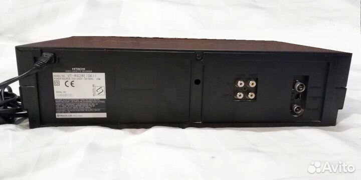 Видеомагнитофон Hitachi VT-M428E (Япония)