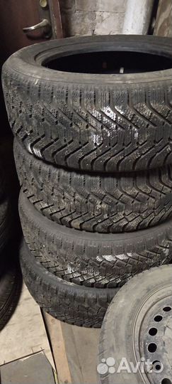 Goodyear UltraGrip 500 255/55 R18