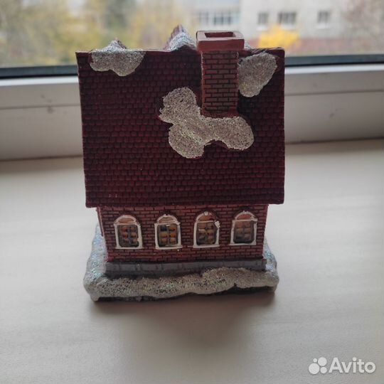 Декоративная фигурка Новогодний домик
