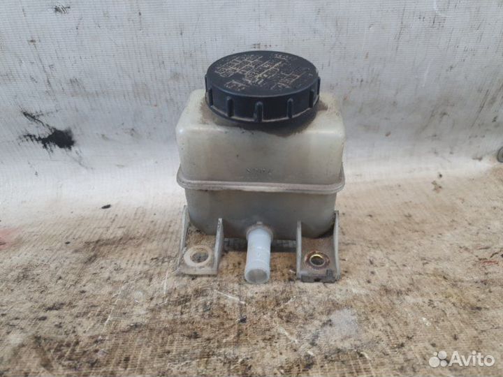 Бачок для тормозной жидкости Nissan Murano Z50