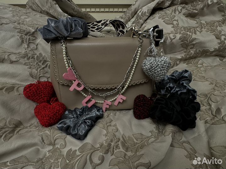 Брелоки вязаные сердца