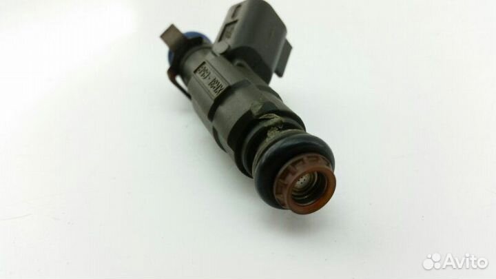Форсунка топливная Lincoln Navigator 2005