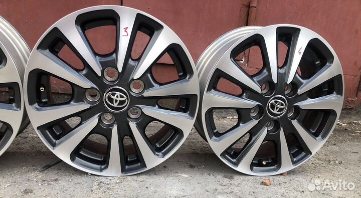 Оригинал Toyota R15 бп по РФ из Японии