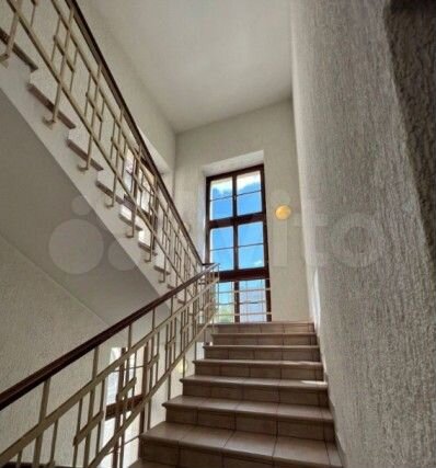 Здание, 1074 м²