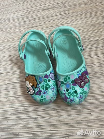 Crocs
