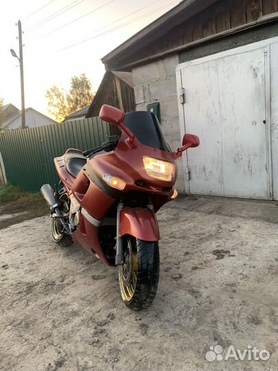 Kawasaki zzr 400-2