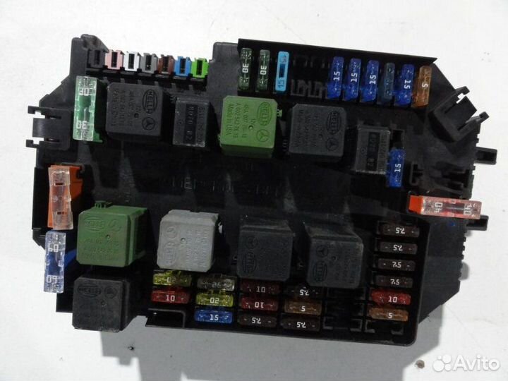 Блок предохранителей передний Mercedes-Benz S