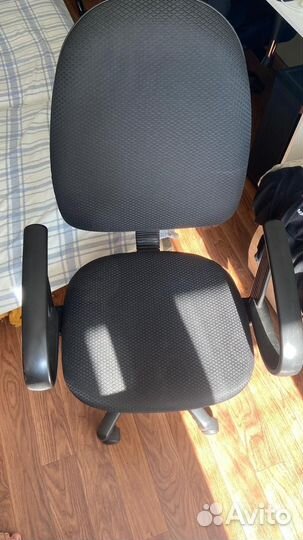 Компьютерное кресло с доставкой