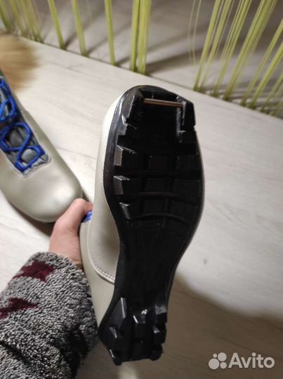 Лыжные ботинки