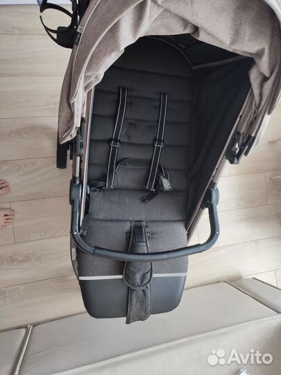 Прогулочная коляска Carrello bravo plus