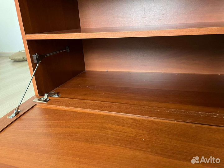 Комоды и тумбы