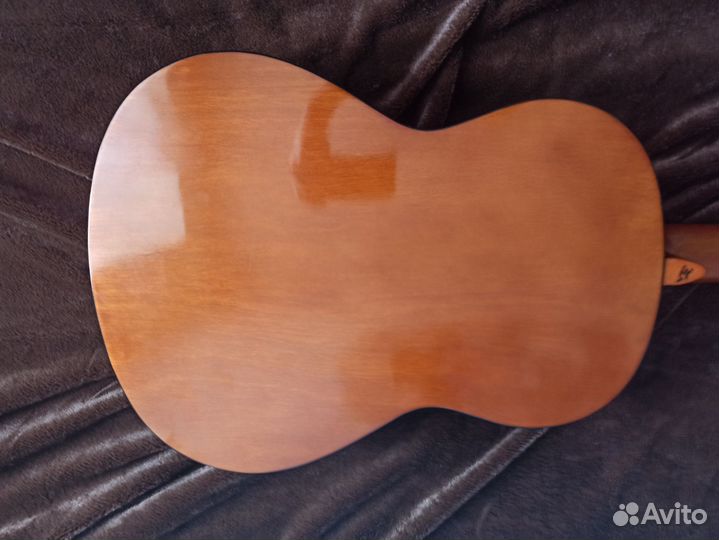 Классическая гитара yamaha c40
