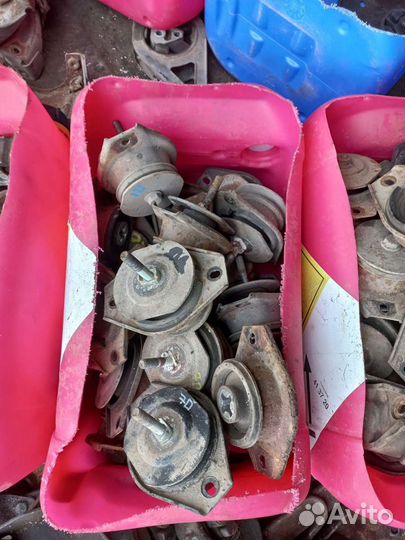 Подушки двигателя LADA Priora 2112