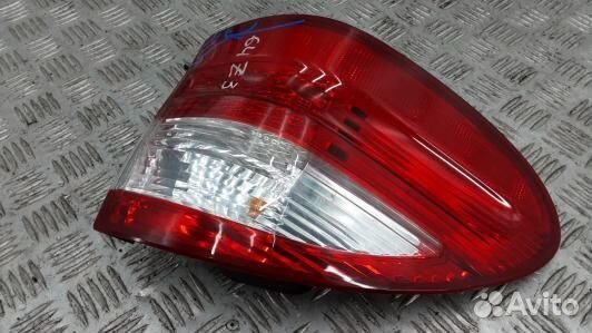 Фонарь задний левый mercedes benz E-class W211 (64