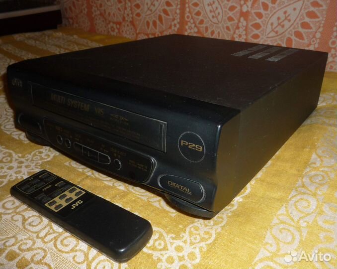 Видеоплееры JVC HR-P29A и Funai V3-EE MK6