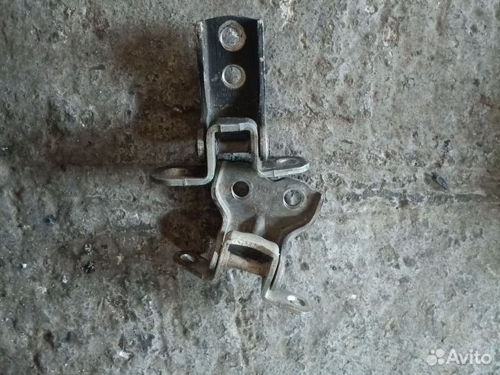 Петли двери lifan solano 620