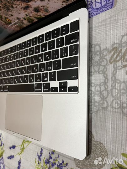 Apple macbook 13 2022 m2 512