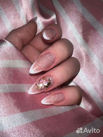 Наращивание ногтей