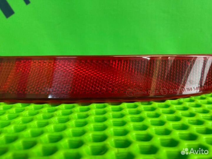 Катафот бампера правый Bmw X5 E70 N57D30A 2012